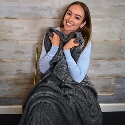 EverSnug Premium Travel Blanket Pillow - Soft 2 in 1 Airplane Blanket with Soft Bag Pillowcase, Hand Luggage Sleeve and Backpack Clip (Grey) - Image 2